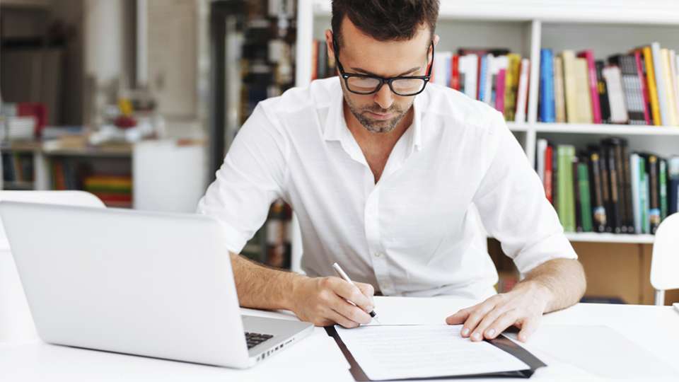 Una escritura clara y bien definida usando técnicas de copywriting te distanciará de la competencia. Consulta a un profesional